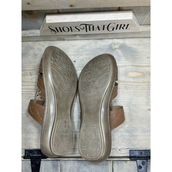 Nwob US7.5M Naturalizer N5 Comfort Flat Leather Gold Tan Sandals NEW Slip on - Picture 8 of 9